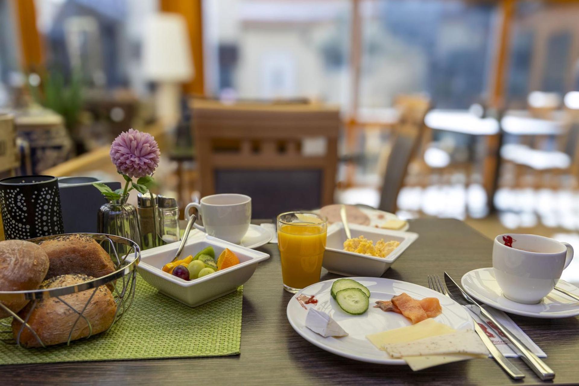 Apartmenthaus Burgenheimat In Rhens Bei Koblenz Dış mekan fotoğraf