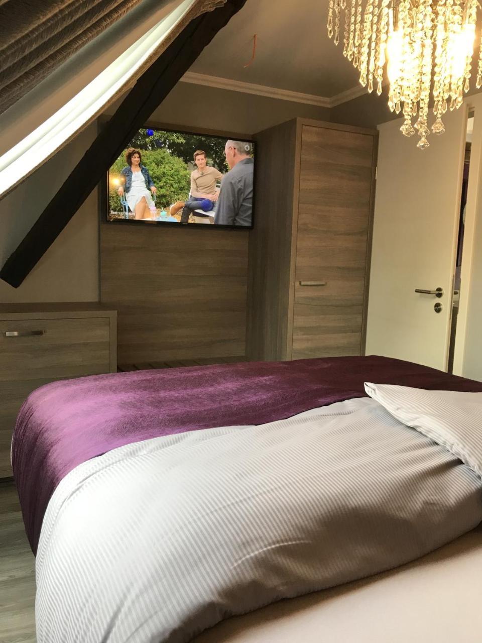 Apartmenthaus Burgenheimat In Rhens Bei Koblenz Dış mekan fotoğraf