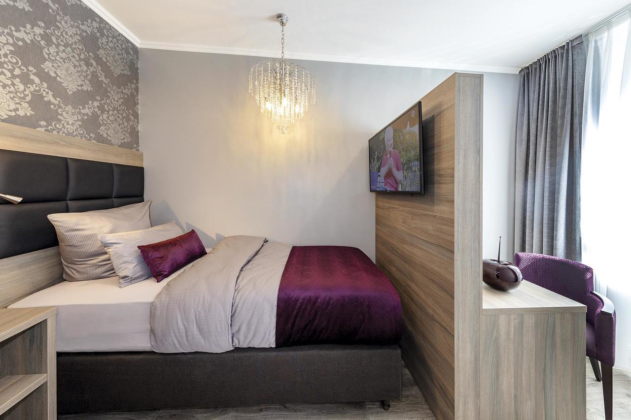 Apartmenthaus Burgenheimat In Rhens Bei Koblenz Dış mekan fotoğraf
