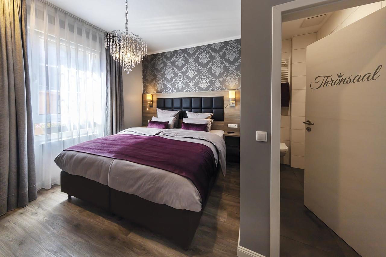 Apartmenthaus Burgenheimat In Rhens Bei Koblenz Dış mekan fotoğraf